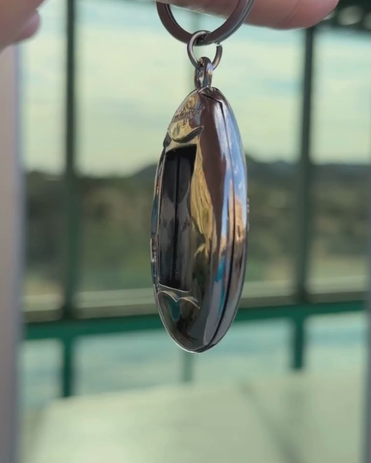 DIGITAL EGG PHOTO KEYCHAIN